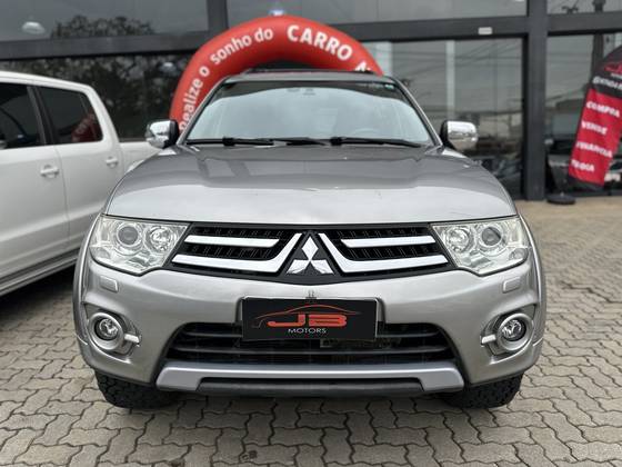 MITSUBISHI PAJERO DAKAR 3.5 HPE 7 LUGARES 4X4 V6 24V FLEX 4P AUTOMÁTICO MITSUBISHI PAJERO DAKAR 3.5 HPE 7 LUGARES 4X4 V6 24V FLEX 4P AUTOMÁTICO